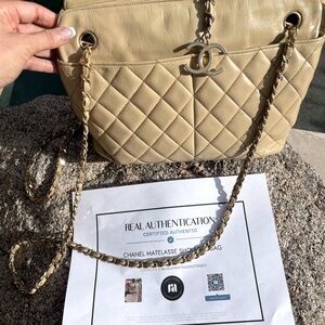 Chanel Matelasse calfskin shoulder bag